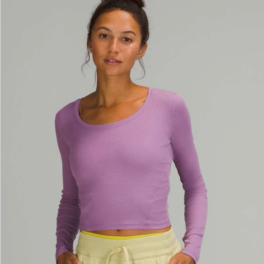 Lululemon Ribbed Open Back Shirt Wisteria Purple size 4 Like New balletcore
